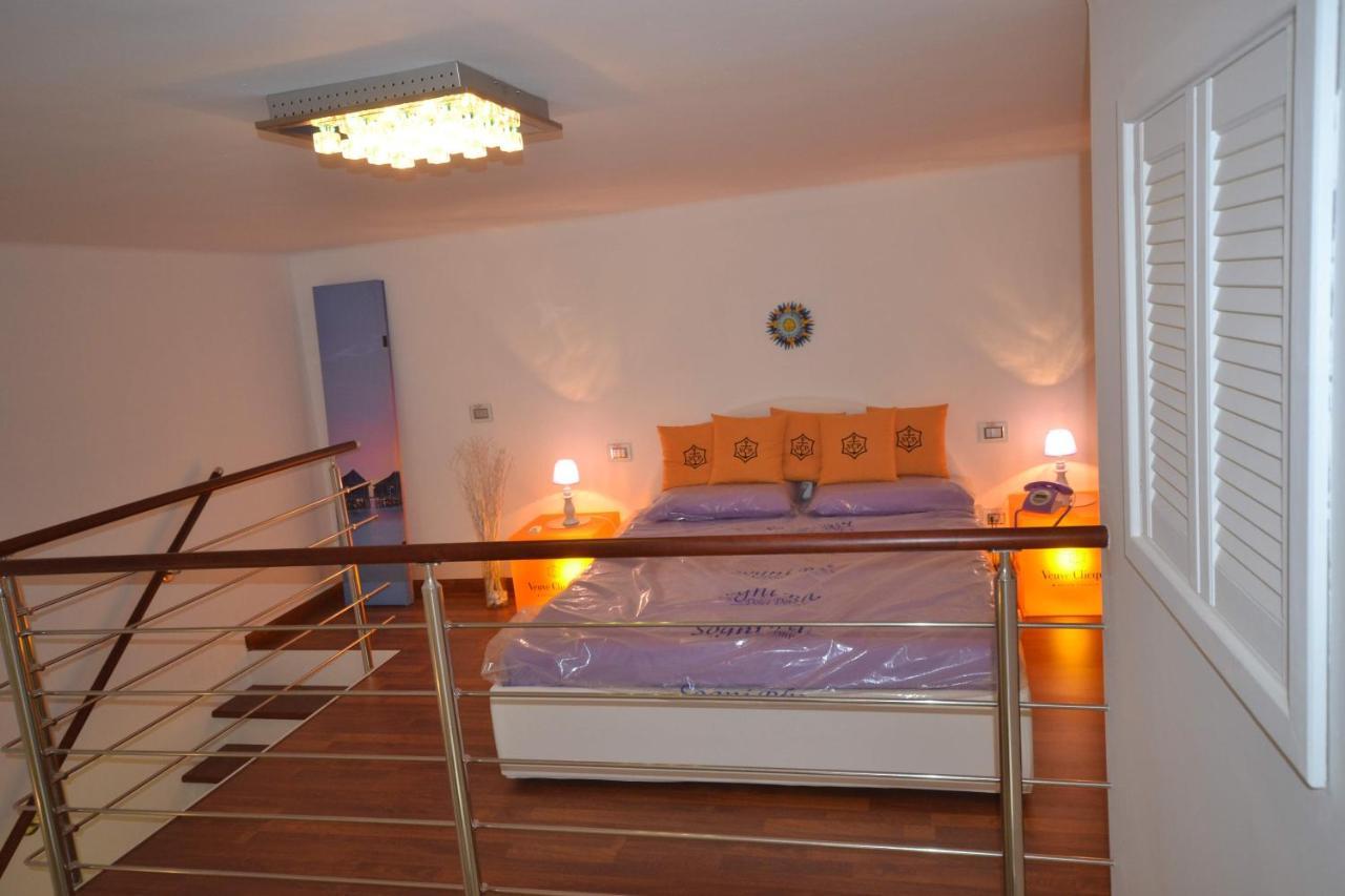 Golden Bay Bed and Breakfast Trani Exteriör bild